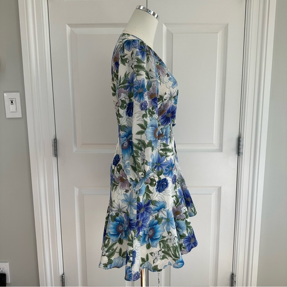 Yumi Kim Kiera Love Wins Silk Floral Wrap Cottagecore Vacation Mini Dress Size S - Picture 8 of 12